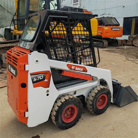 5.70x12 skid steer loader